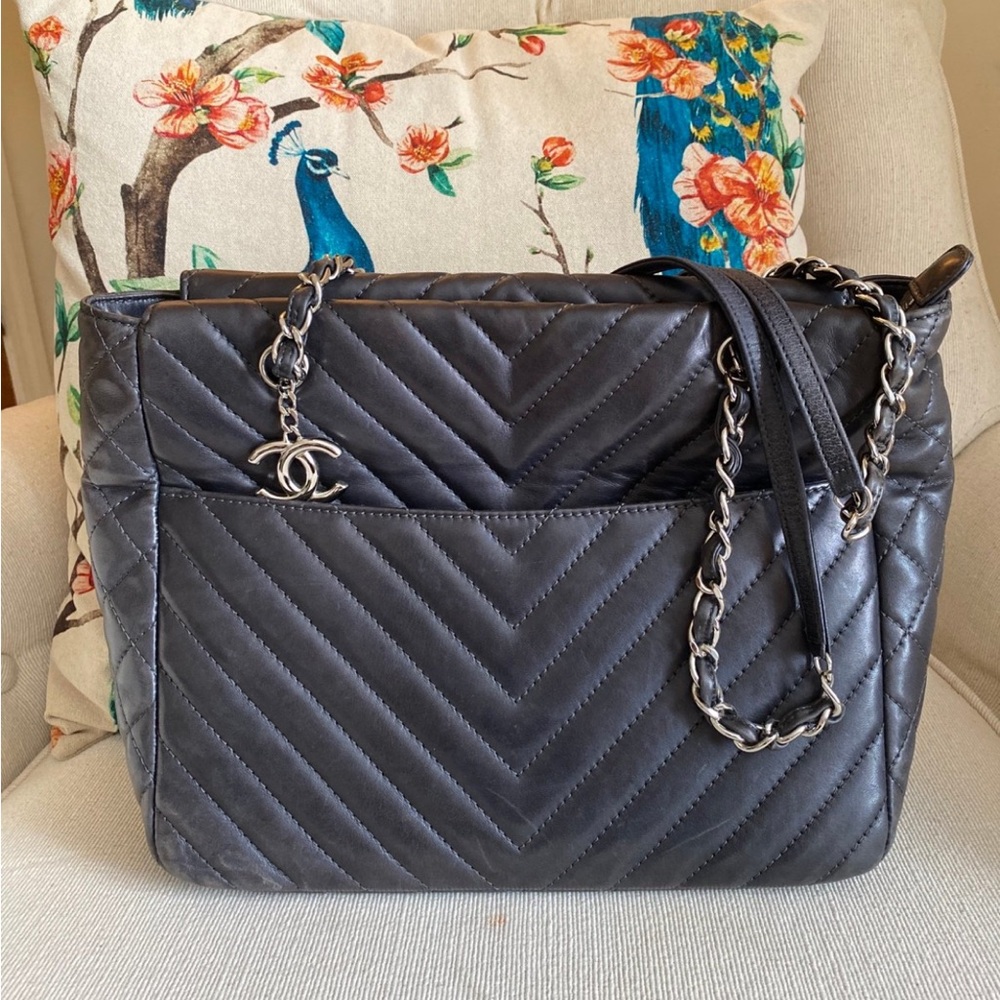 Chanel Lambskin Surpique Chevron Quilted Tote Dark Grey